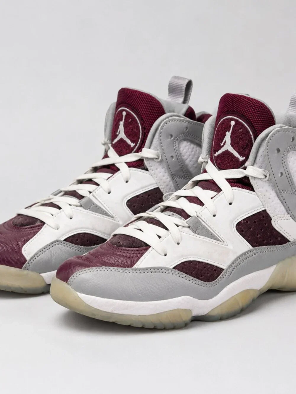 Air Jordan 8 Retro “Burgundy”